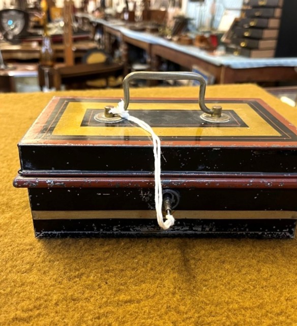 Vintage Metal 2 Tier Cash Box with Lock & Key and Internal Compartments