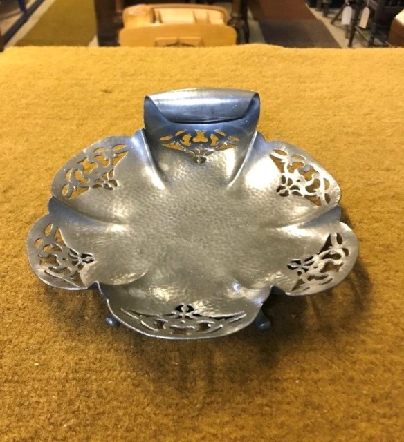 Vintage Arts & Crafts Pewter Fruit Dish