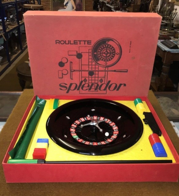 Vintage Roulette Casino Gaming Set