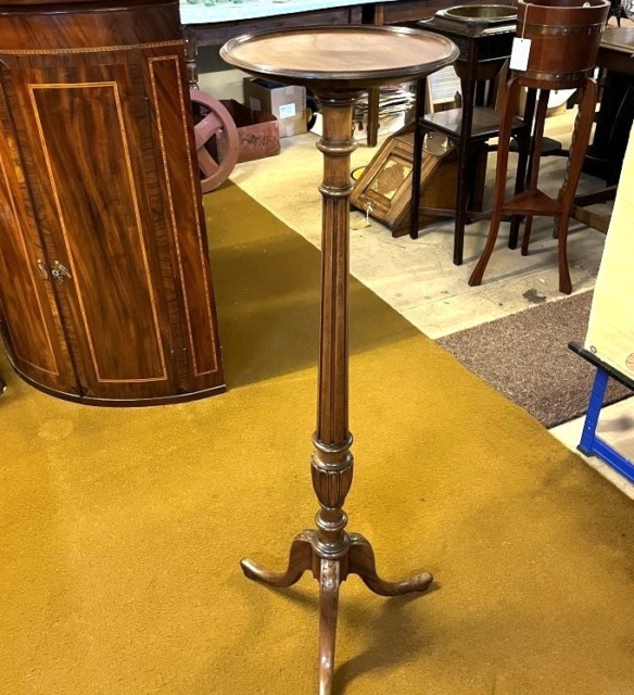 Vintage Mahogany Torchiere / Jardiniere Stand