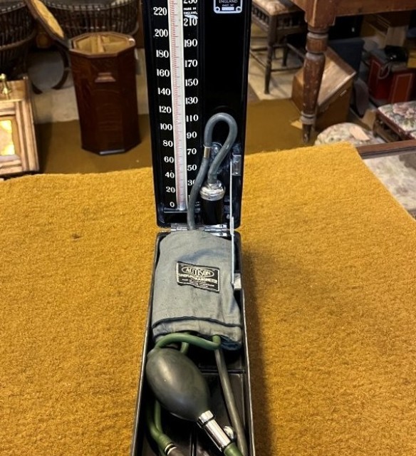 Vintage Accoson Sphygmomanometer Blood Pressure Gauge