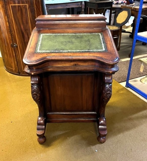Vintage Mahogany Davenport Desk with Writing Surface