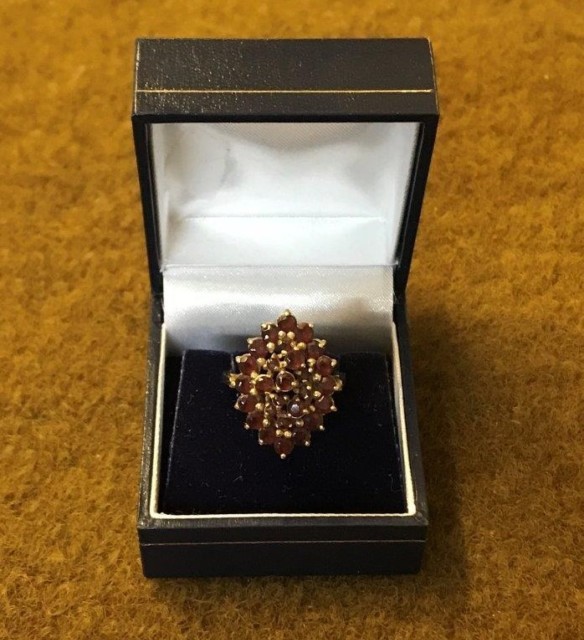 9 Ct Yellow Gold Garnet Cluster Cocktail Ring ﻿UK Size N