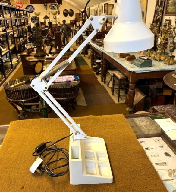Vintage Articulated Lamp / Desk Tidy