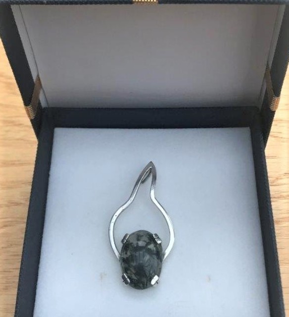 Silver Agate Pendant