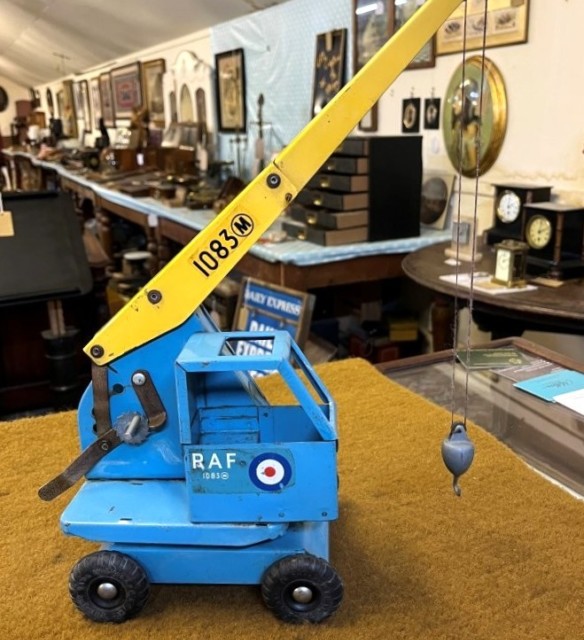 Vintage Rare TRIANG Pressed Steel RAF 1083M Mobile Crane