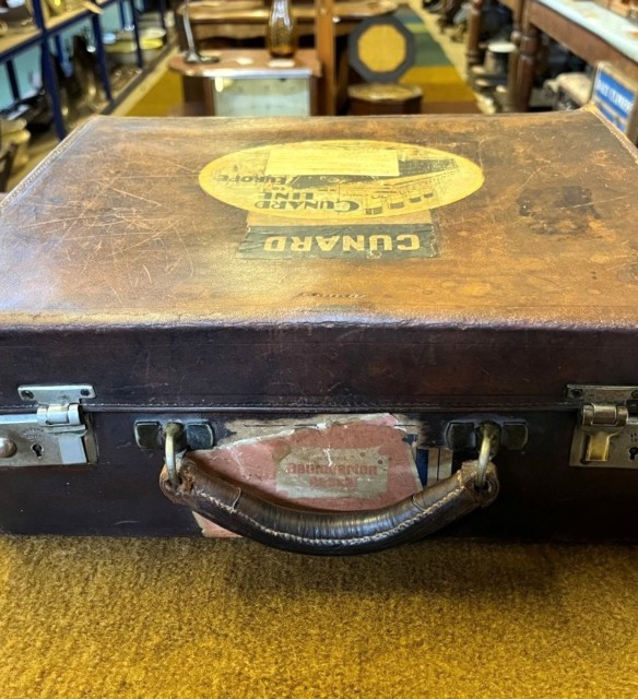 Antique Fitted Travel Case with Cunard Line RMS Aquitania from New York to Southampton Label