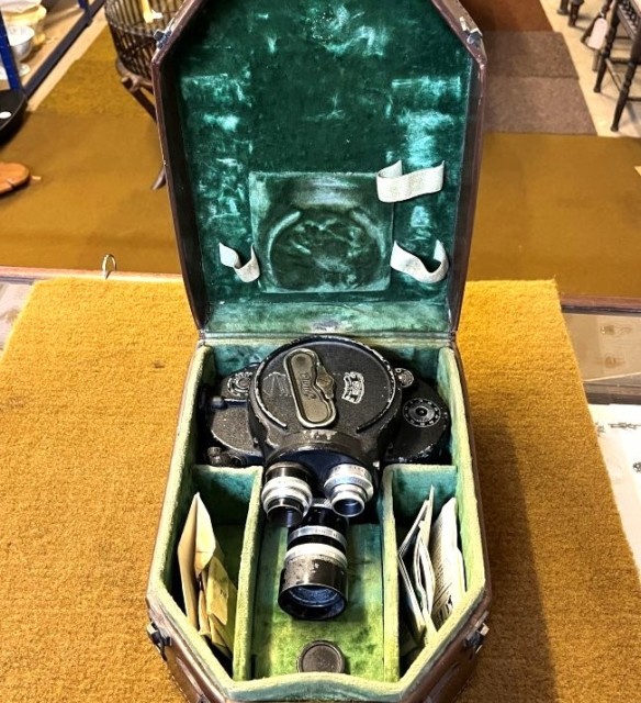 Vintage Bell & Howell Filmco 70D 16mm Film Camera