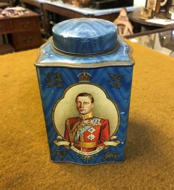 Vintage King Edward VIII Tea / Toffee Tin